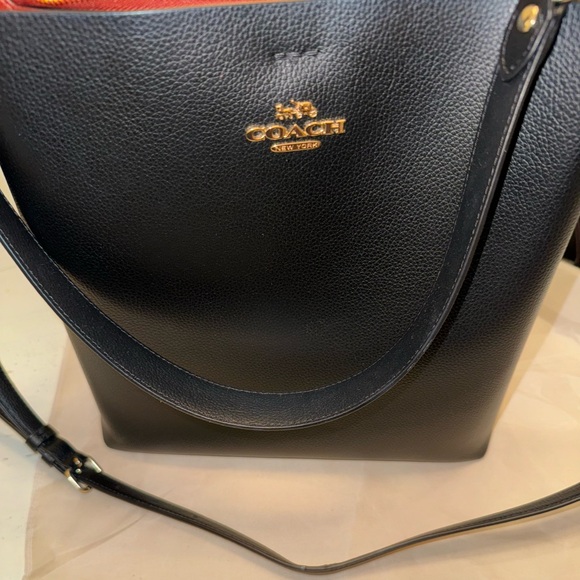 Coach Mollie Bag-Used in Excellent Condition - Picture 3 of 5